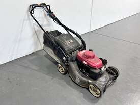 Honda Push Mower - picture1' - Click to enlarge