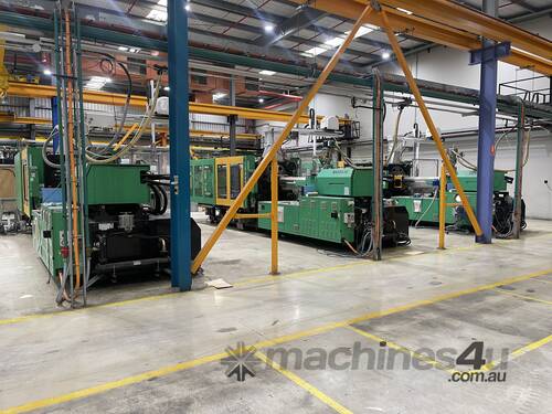 Lot of 3x BORCHE BS500-III 500T Injection Moulding Machine with Star Seiki Take Out Robot System