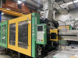 Lot of 3x BORCHE BS500-III 500T Injection Moulding Machine with Star Seiki Take Out Robot System - picture1' - Click to enlarge