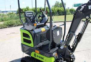 Achilles A14SE Mini Excavator Kubota Engine Package
