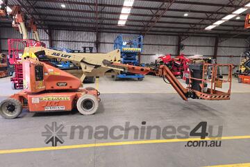 JLG E400 AJP Articulating Knuckle Boom