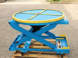 Air Operated Table Pallet Positioner & Leveller  - picture1' - Click to enlarge