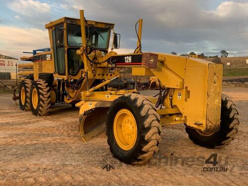 2005 Caterpillar 12H Series II VHP Plus Articulated Motor Grader