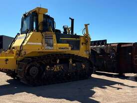 Komatsu D275AX-5EO - picture2' - Click to enlarge