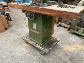 Chang Iron Spindle Moulder - 2hp Single Phase + Tooling Inc - picture0' - Click to enlarge