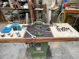 Chang Iron Spindle Moulder - 2hp Single Phase + Tooling Inc - picture2' - Click to enlarge