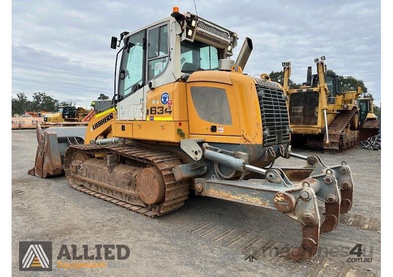 caption 2014 LIEBHERR LR634 CRAWLER LOADER