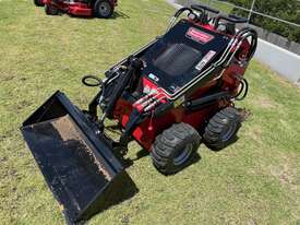 NEW EXEQ HT380 MINI SKID STEER LOADER - picture2' - Click to enlarge