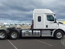 Freightliner Cascadia - picture0' - Click to enlarge