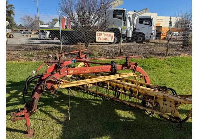 caption Hay Rake New Holland 258 Roller bar Hydraulic Drive Trailing
