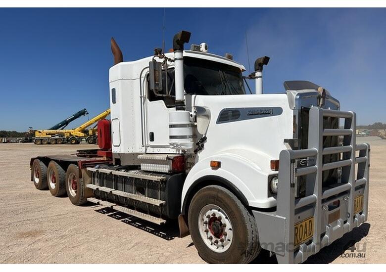 caption 2015 Kenworth T909 8×6 Sleeper Prime Mover