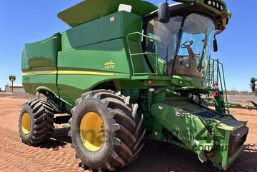 John Deere 2012   S670 Combines