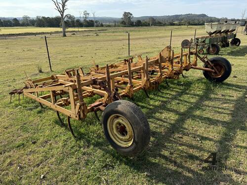 caption Multi Tyne Scarifier/Plough