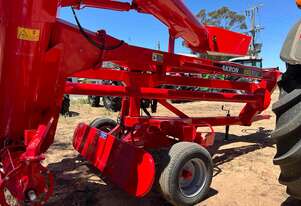 Akron Grain Bag Extractor