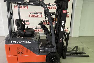 3-wheel Electric Toyota 8FBE Container entry forklift 4500mm lift height