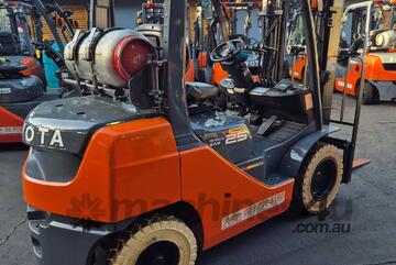 Toyota 2.5 Ton Forklift | 3m Lift Height | LPG | Warranty Included