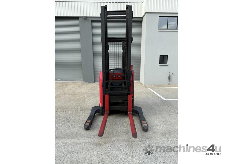 caption Toyota Raymond Forklift
