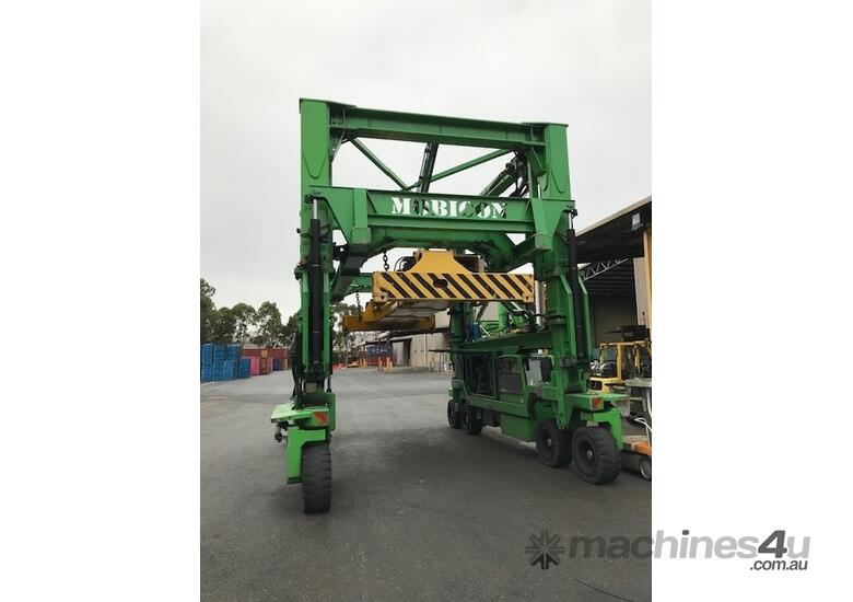 Mobicon 2HL ECO17 - Safe and Efficient Container Handling - Hire