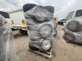 Pallet of Assorted Wheels and Tyres - picture1' - Click to enlarge