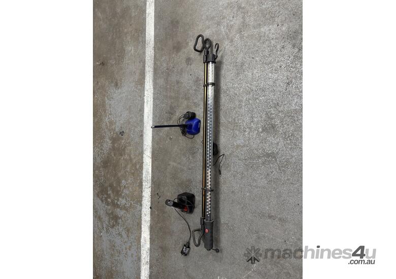 caption 3 x LED Work Lights