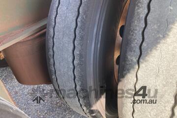 2020 Bruce Rock Engineering BRE-TR350 Tri Axle Flat Top A Trailer