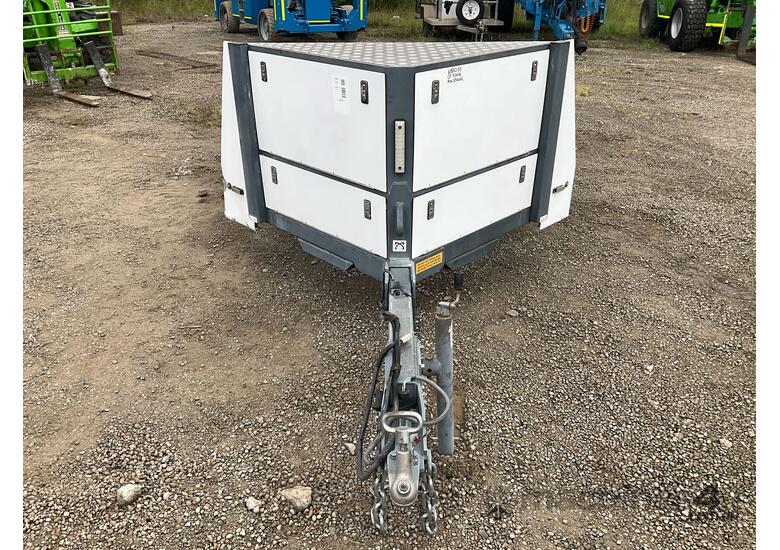 caption 2016 Nevco Ezy Approach Tilting Plant Trailer