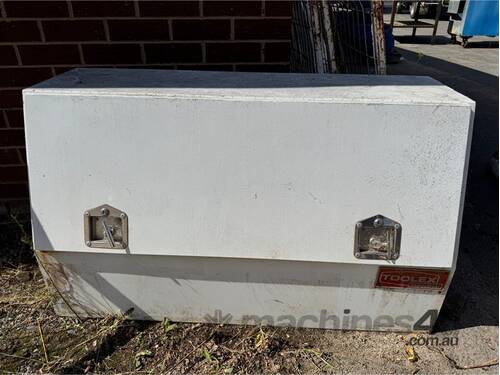 caption TOOLEX INDUSTRIAL TOOLBOX