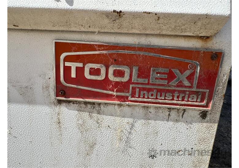 caption TOOLEX INDUSTRIAL TOOLBOX
