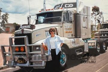 1989 KENWORTH T600 PRIME MOVER