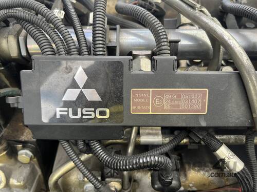 caption 2015 Mitsubishi Fuso Canter 918 4x2 Curtainsider w/Tailgate Lift
