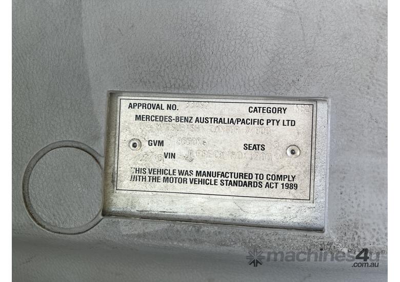 caption 2015 Mitsubishi Fuso Canter 918 4x2 Curtainsider w/Tailgate Lift