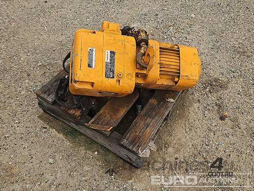 PWB Anchor 500kg Electric Winch 