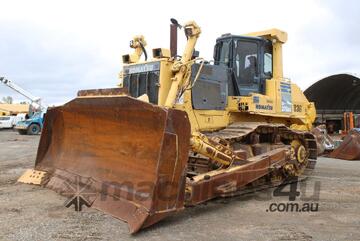 Komatsu 2016   D275AX-5E0