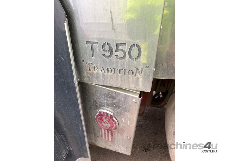 caption 2004 Kenworth T950 6x4 Prime Mover