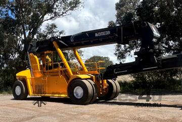 Omega Reach Stacker -   RS65