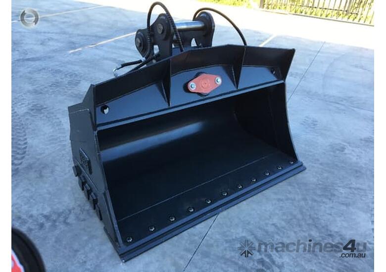 caption BETTA BILT BUCKETS 13 TONNE TILT BUCKET