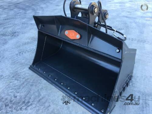 caption BETTA BILT BUCKETS 13 TONNE TILT BUCKET
