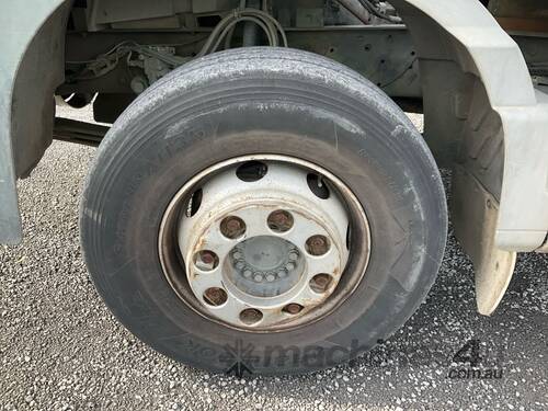 caption 2008 Mercedes Benz Atego 2328 Table Top (Day Cab)