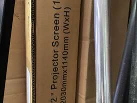 3 X Projector Screens 100-125in - picture0' - Click to enlarge