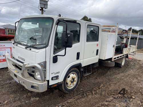 2019 Isuzu NQR 87-190 Crew Cab Service Truck