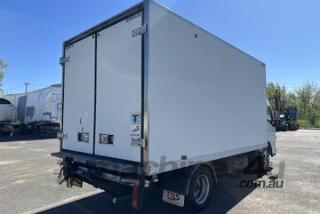 2015 Mitsubishi Fuso Canter 515 Refrigerated Pantech