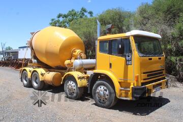 International 2001   2350G