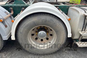 2011 Kenworth T409 Prime Mover Sleeper Cab