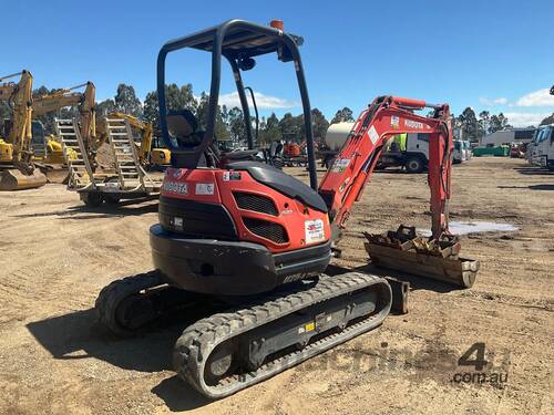 Kubota U25-3 Excavator (Rubber Tracked)