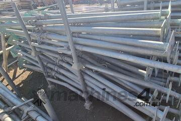 2.59m - 3.95m Builder's Load Bearing Acrow Props (Green) - only 10 left