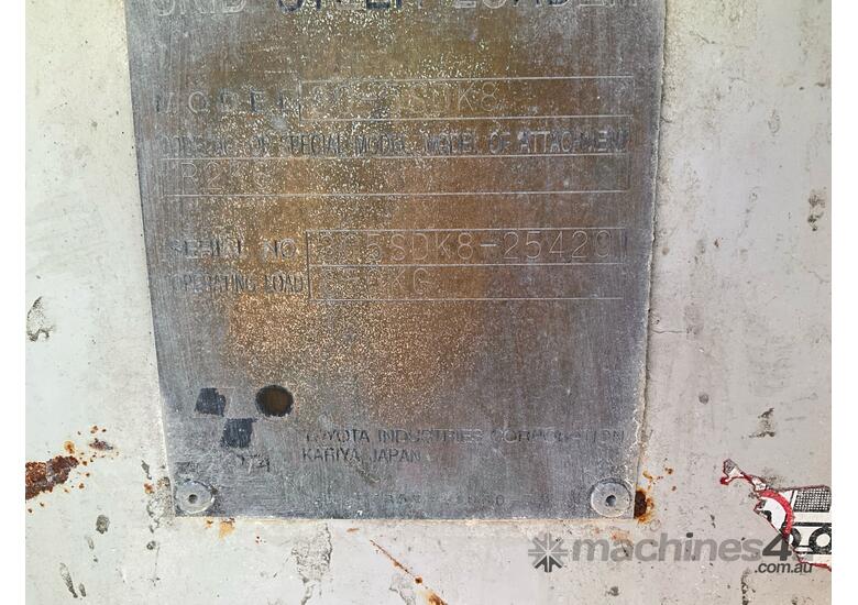 Toyota Huski 30-5SDK8 Wheeled Skid Steer