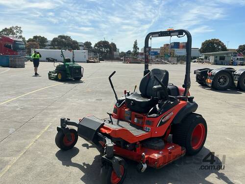 Kubota ZD1221 Zero Turn Ride On Mower