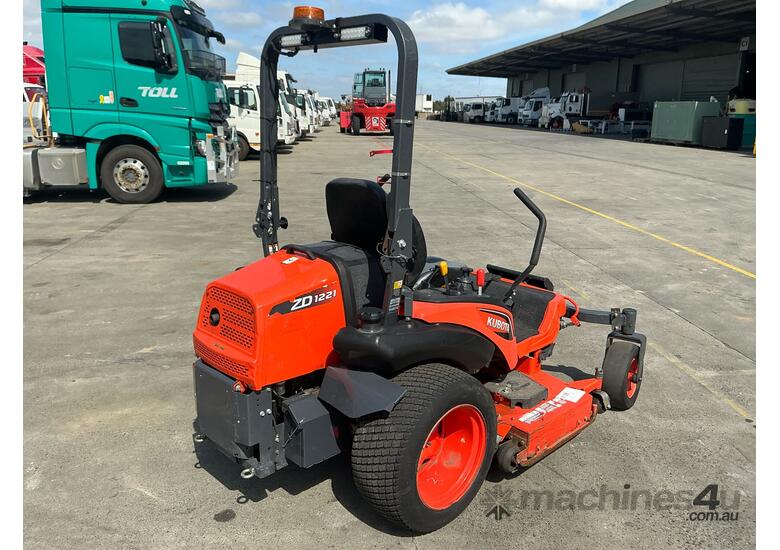 Kubota ZD1221 Zero Turn Ride On Mower