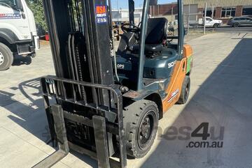 Toyota   3T Forklift