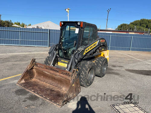2017 New Holland L220 Skid Steer